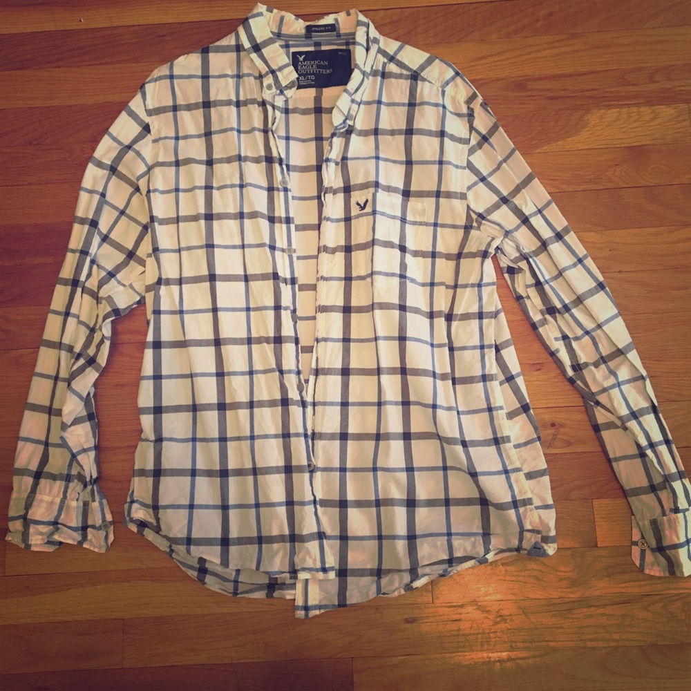 Men’s American Eagle Button Up - Size Extra Large